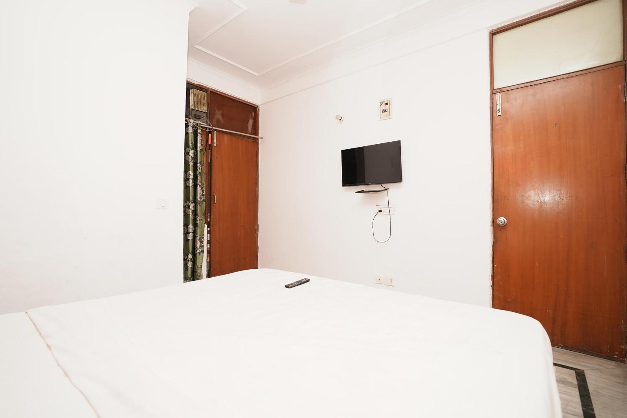 Hotel Sunrise Moon New Delhi Exterior photo