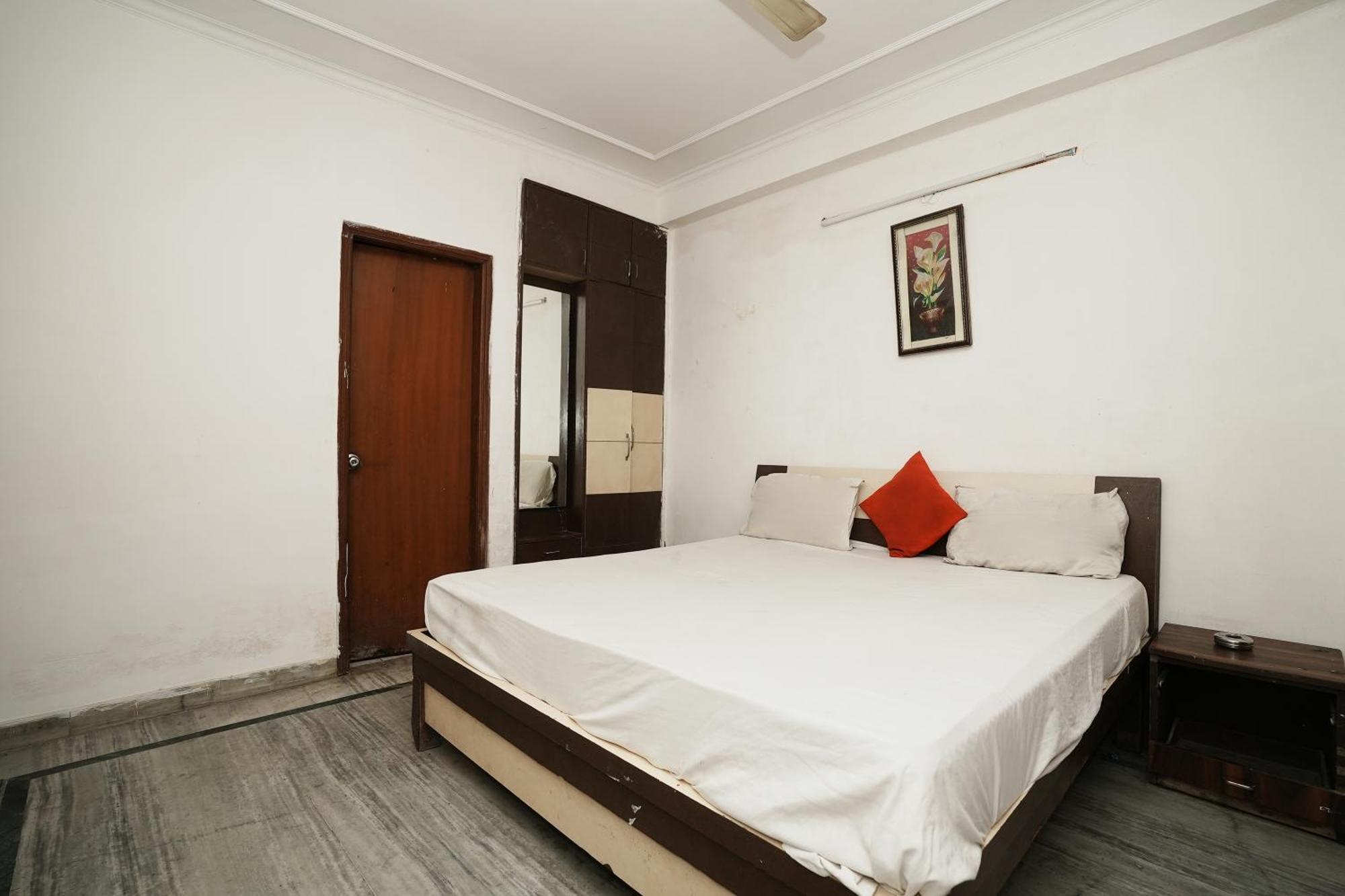 Hotel Sunrise Moon New Delhi Exterior photo