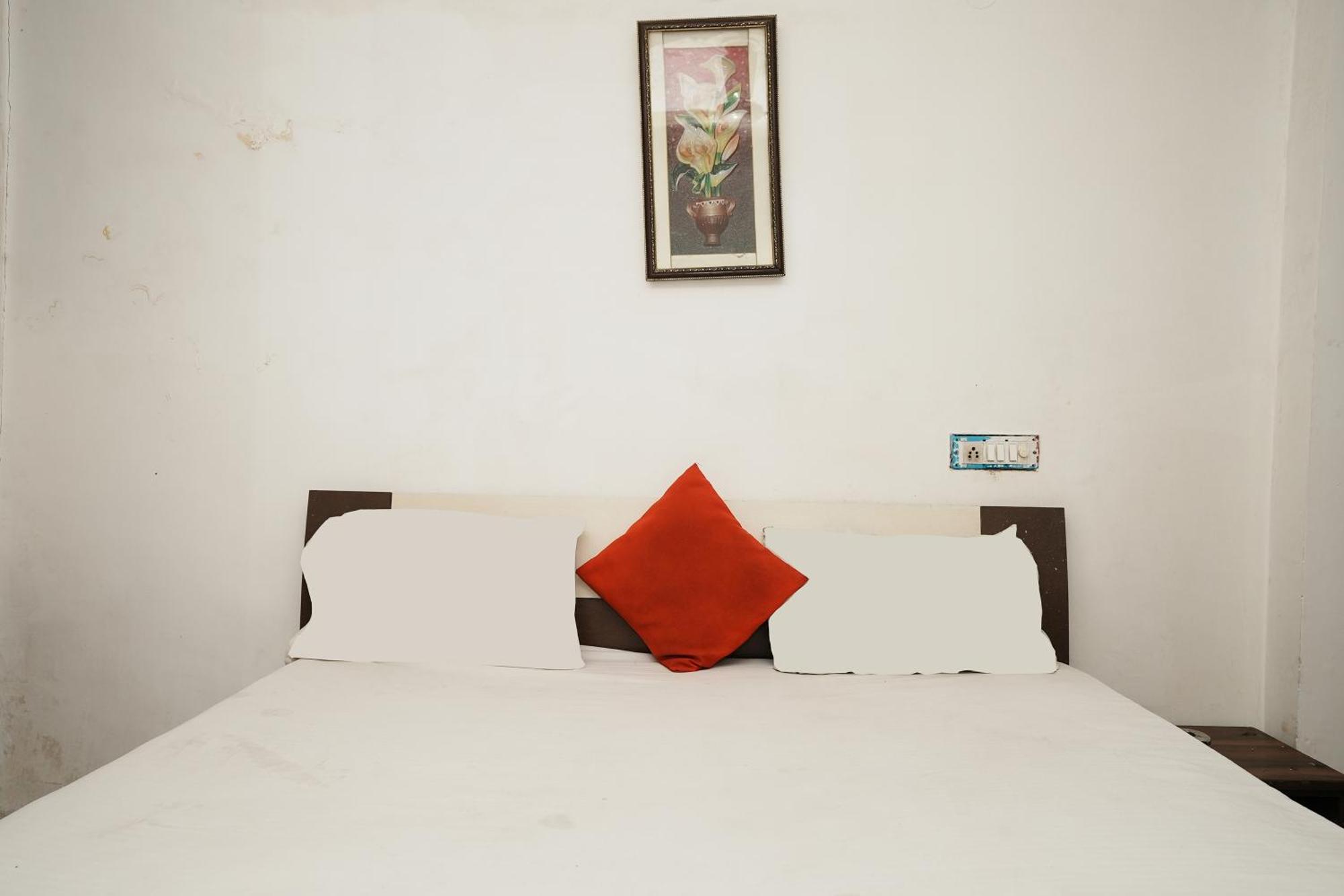 Hotel Sunrise Moon New Delhi Exterior photo